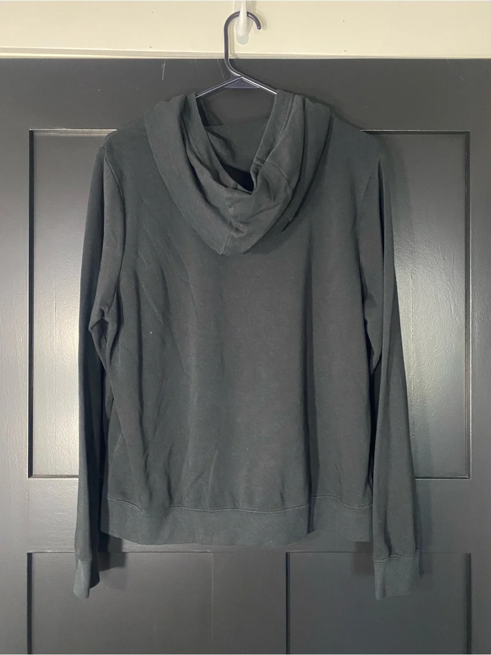 4/$16 Black Nike Hoodie